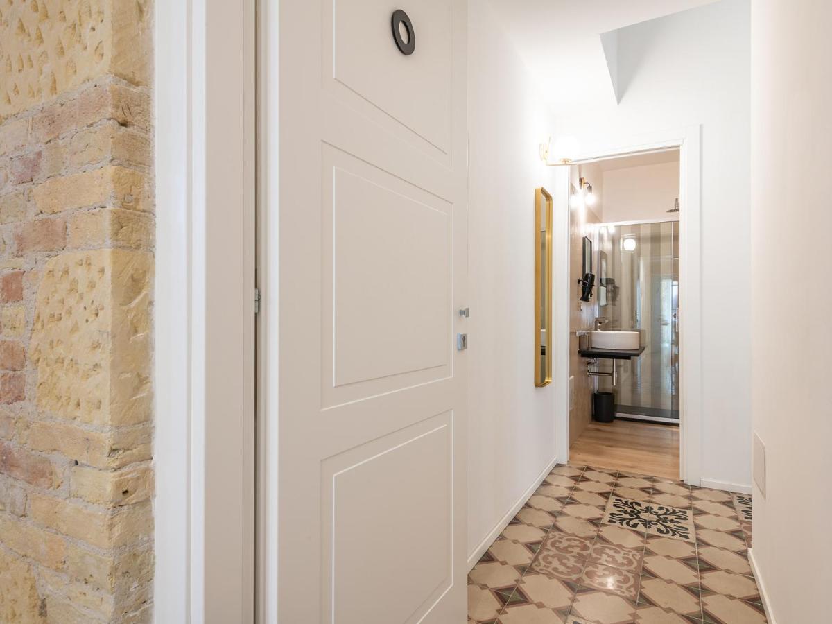 Orma Design Rooms - Historic Centre Каляри Екстериор снимка