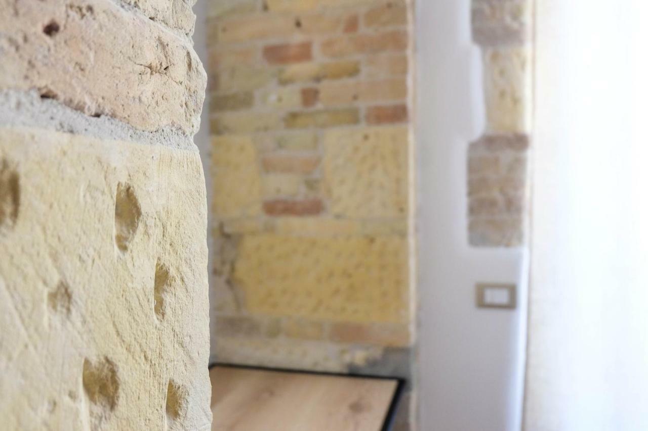 Orma Design Rooms - Historic Centre Каляри Екстериор снимка